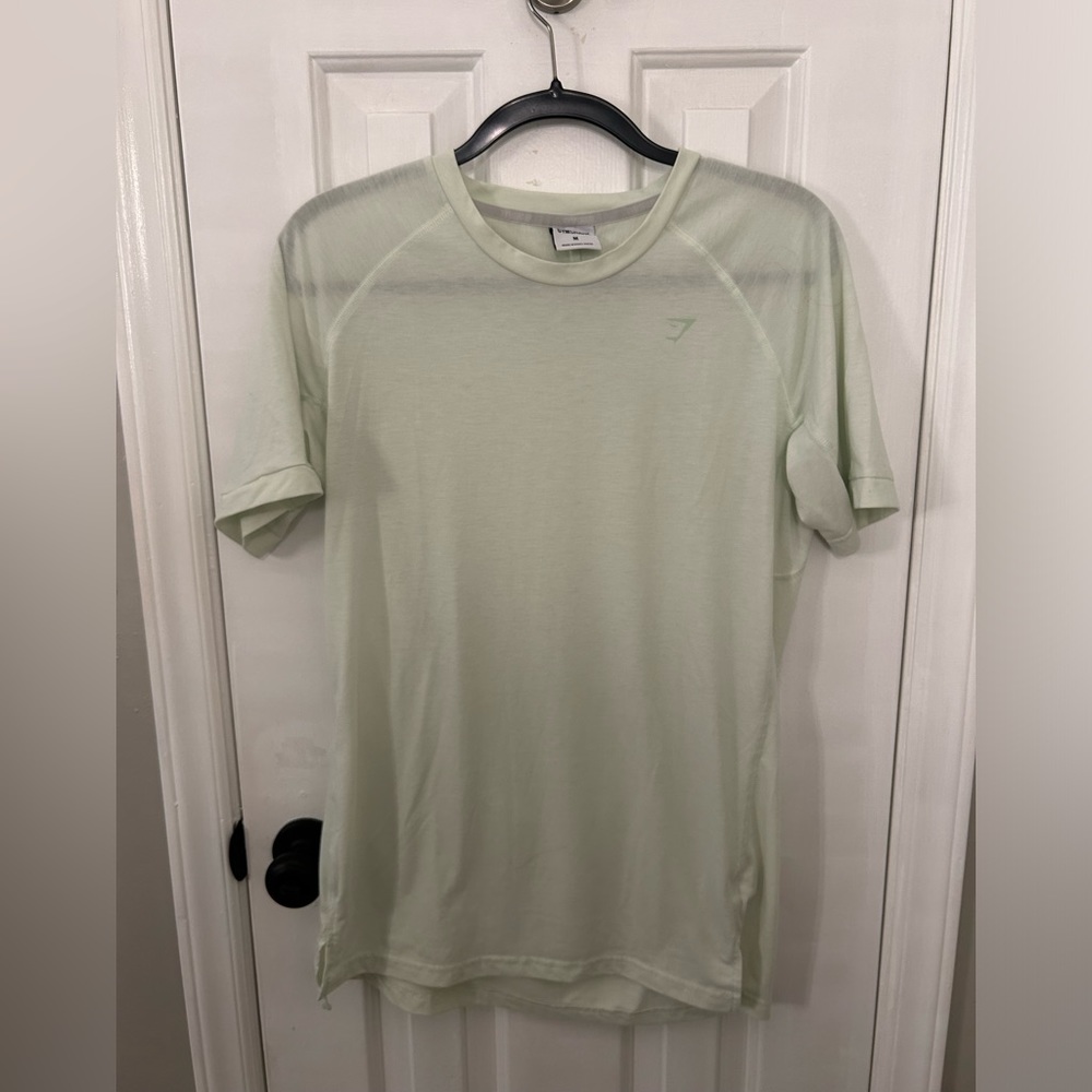 Gymshark Men’s Size M Medium Studio Amplify Short Sleeve Shirt Light Green